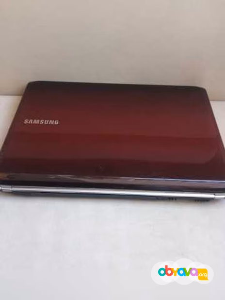 Продам: ноутбук Samsung NP-R530 в Москве
