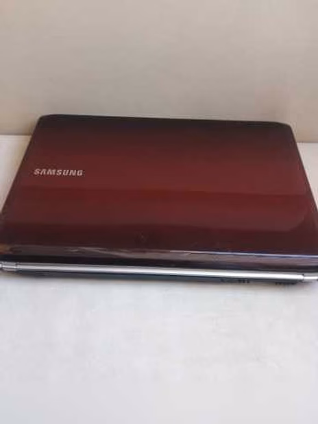Продам: ноутбук Samsung NP-R530 в Москве
