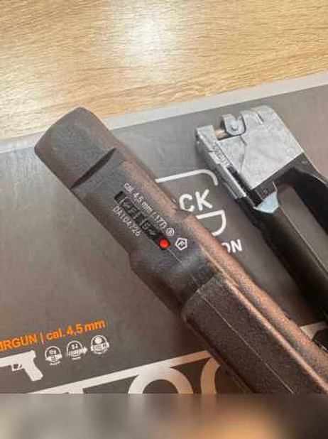 Продам: пневматический GLOCK 17 UMAREX