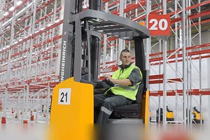 Ищу работу: водитель ричтрак\вахта с проживанием Мос в Москве