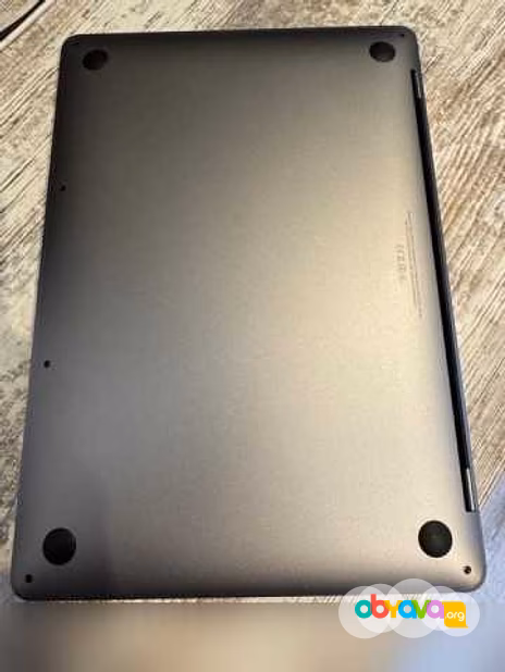 Продам: Macbook pro 13 m1
