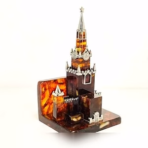 Продам: визитница из янтаря "Кремль"