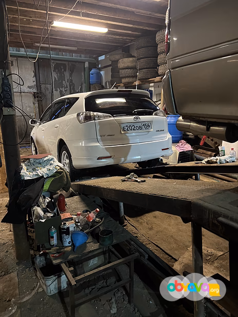 Toyota Caldina 