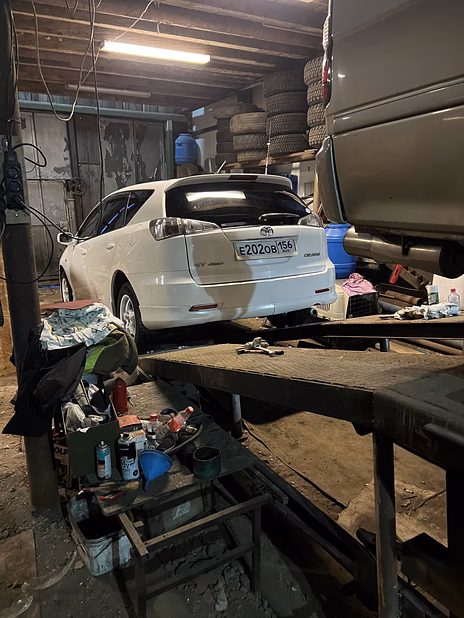 Toyota Caldina 