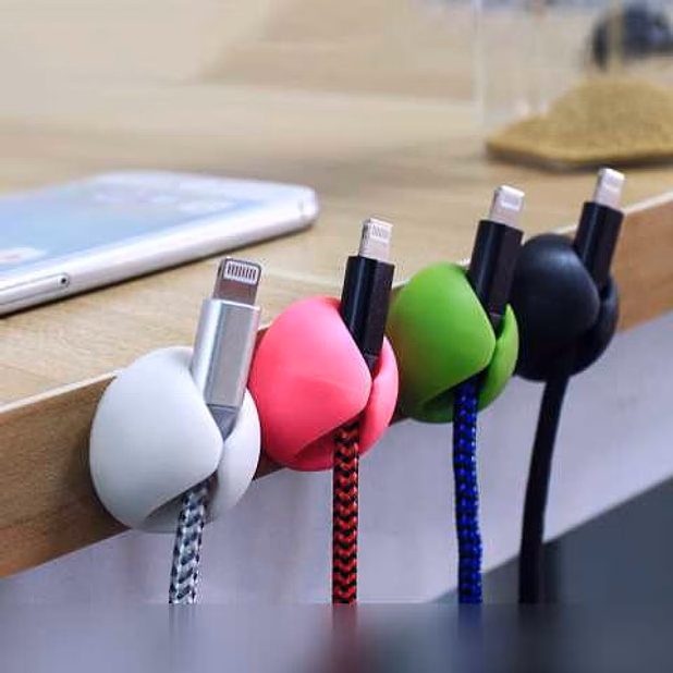 Продам: зажим-органайзер для USB провода в Коврове