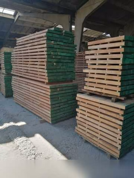 Продам: пиломат, кругляк из дуба, бука, ясеня. обрезной, необрезной; сухой, сырой