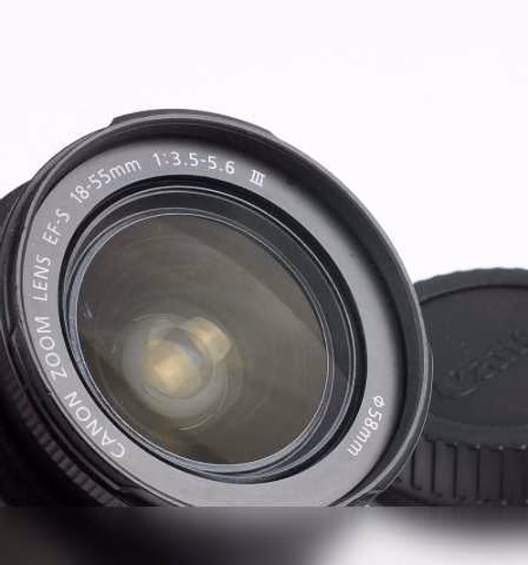  Canon EF-S 18-55mm 1:3,5-5,6 III 