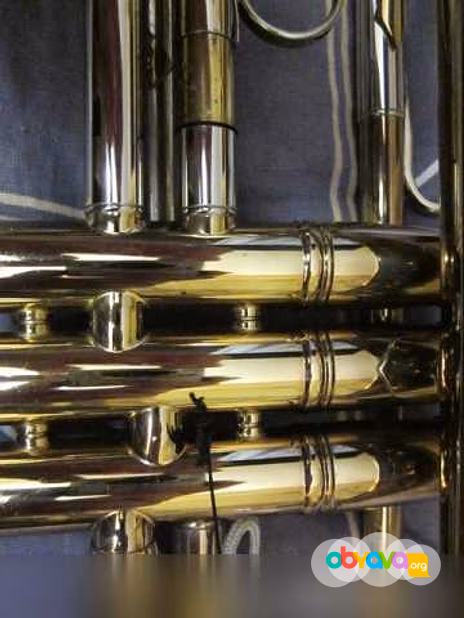 Продам: труба Bb BACH LR180S37 Stradivarius ML