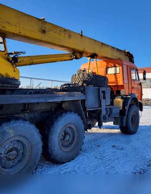 Продам: продам автокран Ивановец,25 тн-22м,6х6