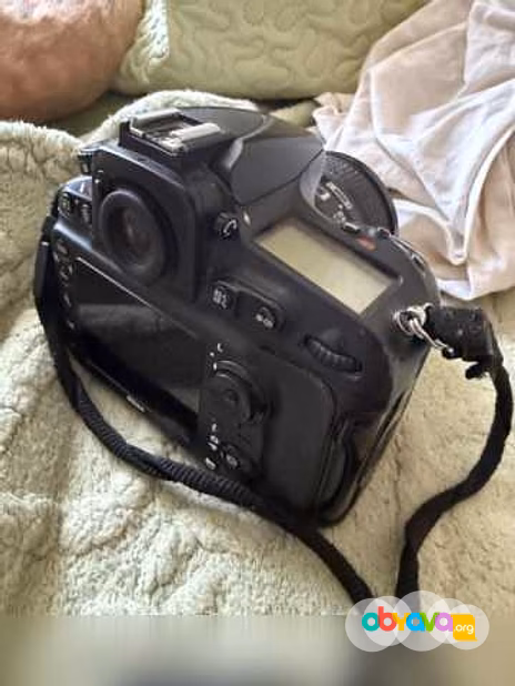 Продам: Nikon d810 + 85мм 1.4D + вспышка SB-900
