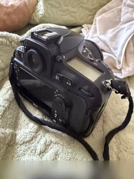 Продам: Nikon d810 + 85мм 1.4D + вспышка SB-900