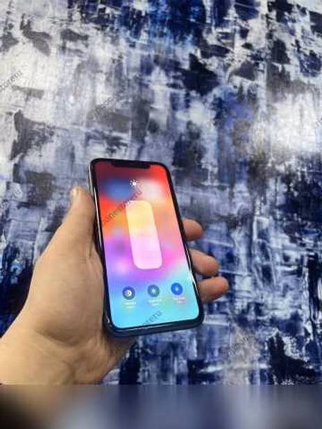 Продам: смартфон Apple iPhone 11 128Gb Black