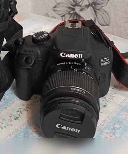 Продам: фотоаппарат Canon 4000D в Старом Осколе