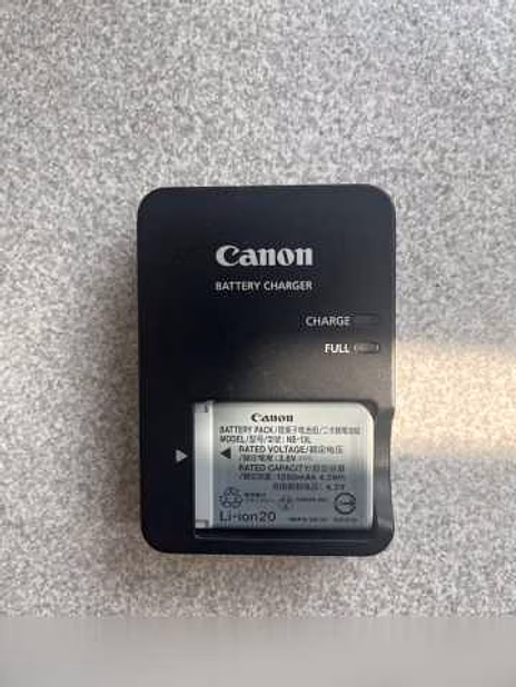 Camera 1 Canon PowerShot SX740 HS Compact Digital Camera 
