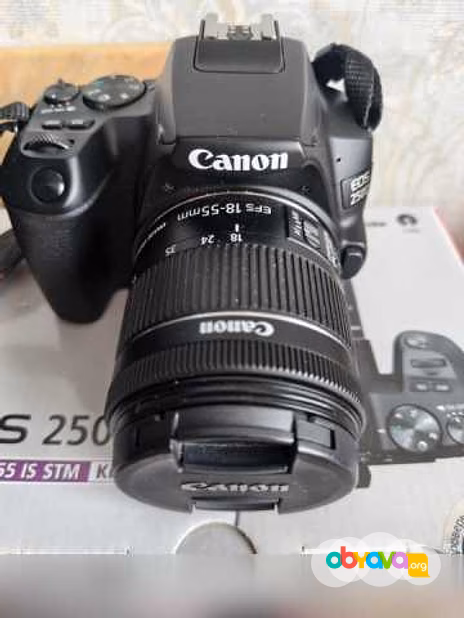 Продам: Canon eos 250D kit 18 55mm