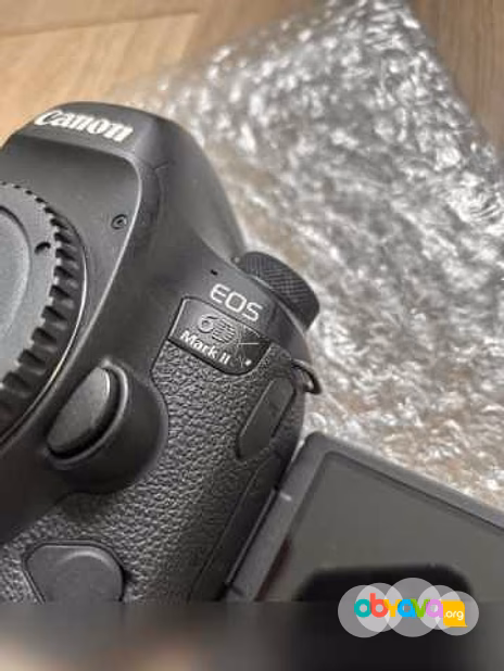 Продам: Canon EOS 6d Mark ii body