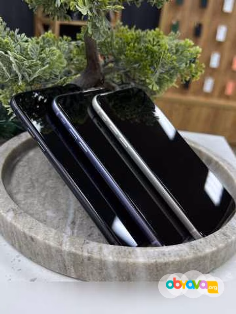Продам: смартфон Apple iPhone 11 128Gb все цвета в наличии