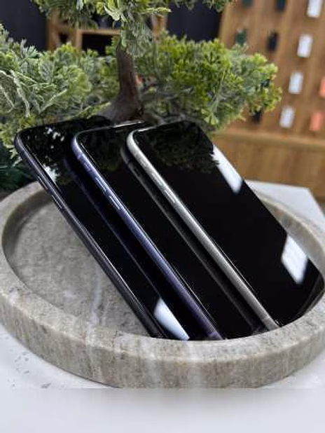 Продам: смартфон Apple iPhone 11 128Gb все цвета в наличии