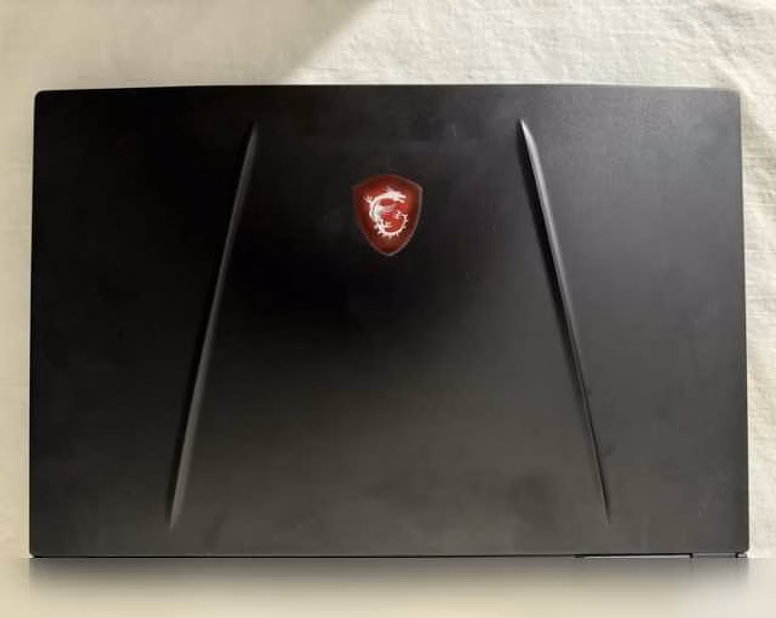 Продам: ноутбук MSI GL65 9SCK