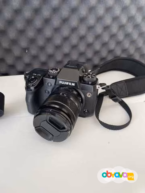 Продам: Fujifilm X-h1 объектив Fuifilm xf 18-55m m 12.8-4