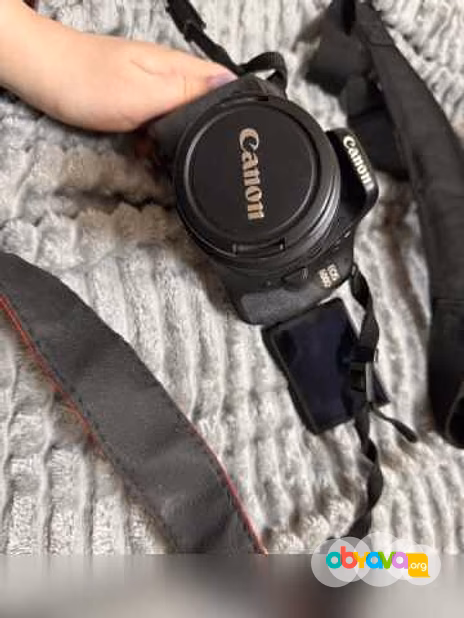 Продам: фотоаппарат Canon 600D