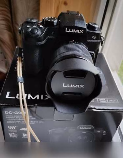 Продам: Panasonic Lumix DC-G90kit и 25f1.7