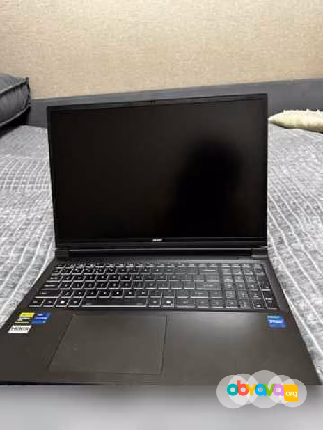 Продам: RTX 5060 i7-14650HX 32GB 600 nits