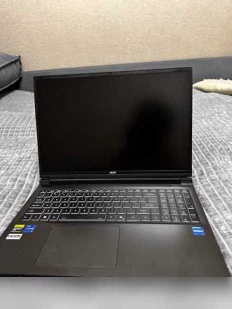 Продам: RTX 5060 i7-14650HX 32GB 600 nits