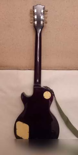 Продам: продаю электрогитару magna BES 4211/drds