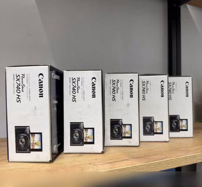 Продам: фотоаппарат Canon Powershot SX740HS Blac