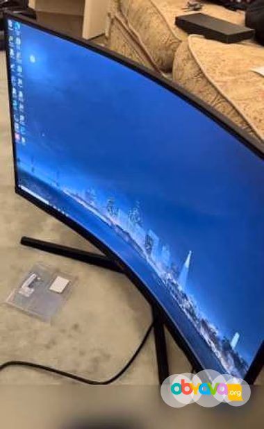 Продам: монитор Samsung odyssey g5 32