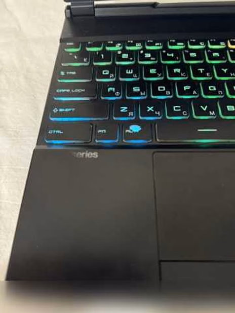 Продам: ноутбук MSI GL65 9SCK