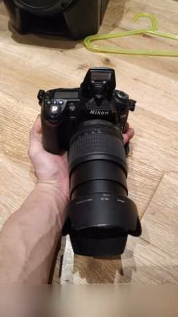 Продам: цифровая фотокамера Nikon D90 18-105 VR