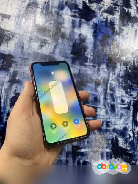 Продам: смартфон Apple iPhone XR 64Gb Red