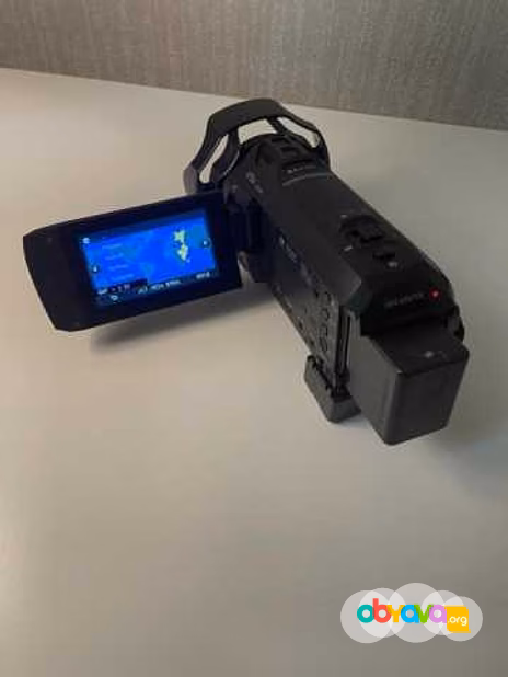 Продам: видеокамера Panasonic HC-VX980 4K