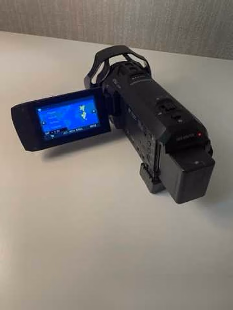 Продам: видеокамера Panasonic HC-VX980 4K