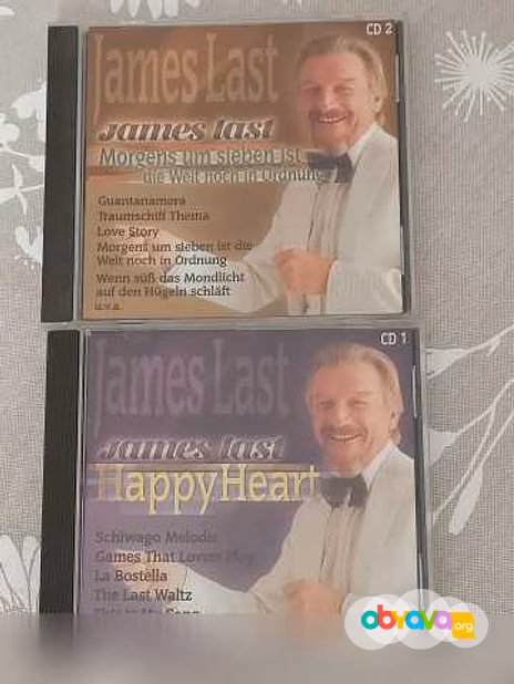 Компакт-диски (CD) разных исполнителей 