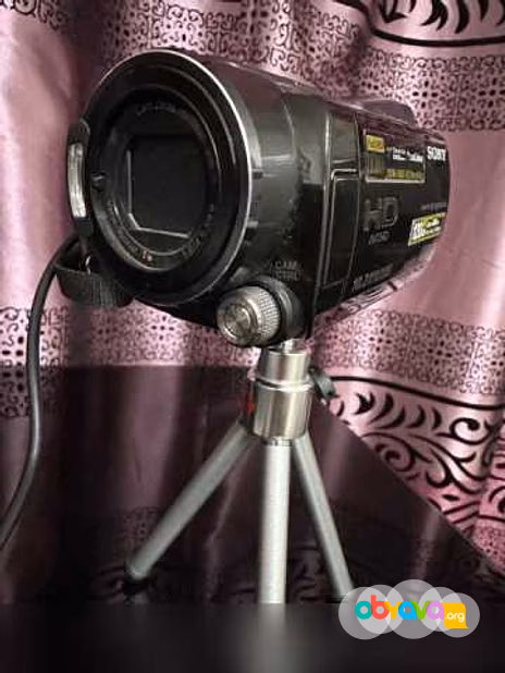 Продам: видеокамера Sony HDR-SR12E