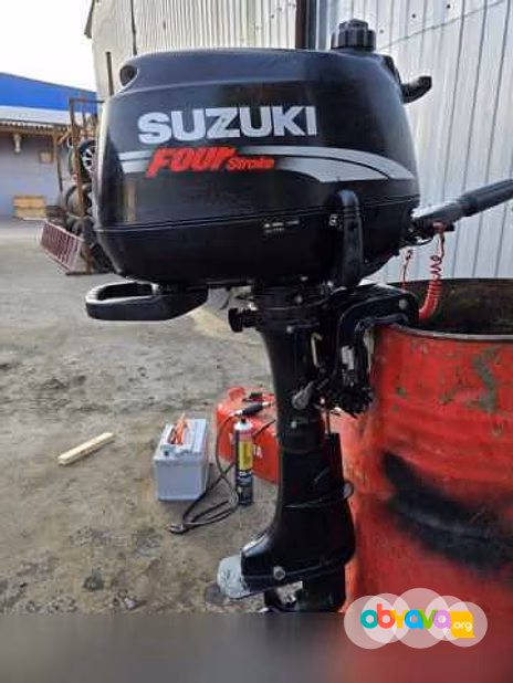Продам: лодочный мотор Suzuki 5 4т