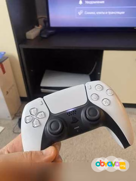 Продам: PlayStation 5 slim новая