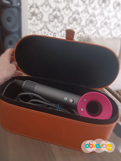 Оригинальная коробка от фена Dyson