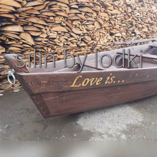 Продам: лодка деревянная "Love is..." в Набережных Челнах