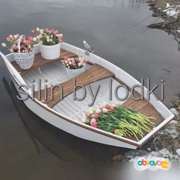Лодка в аренду для фотосессии 
