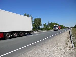 Продам земельный участок коммерческого назначения на трассе М5 "Урал"