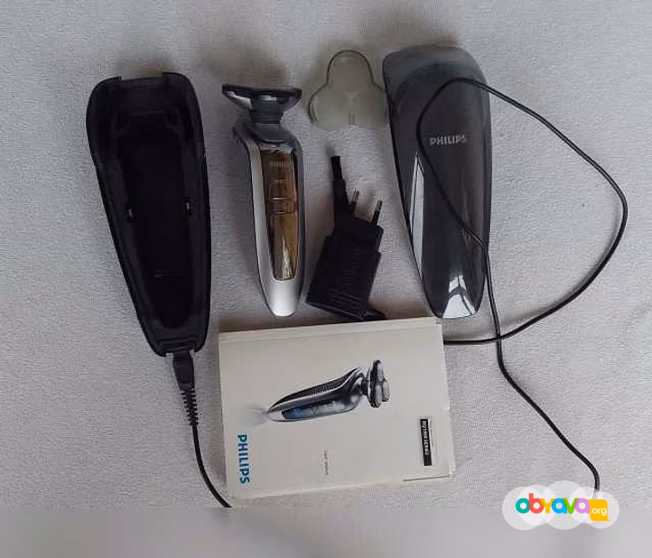 Электробритва Philips бу в отл. состоян Philips RQ1060