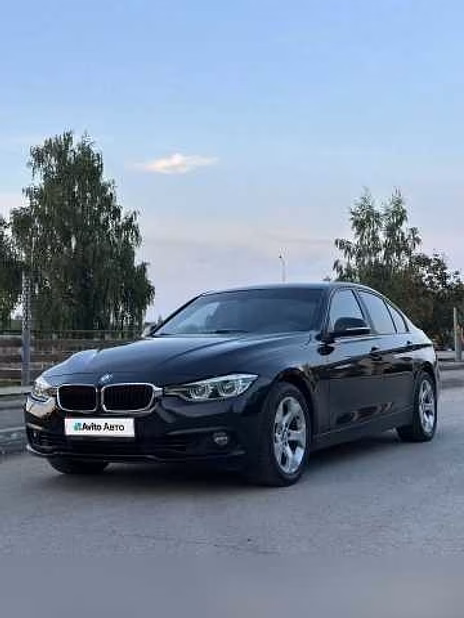 Легковой автомобиль BMW 318i 