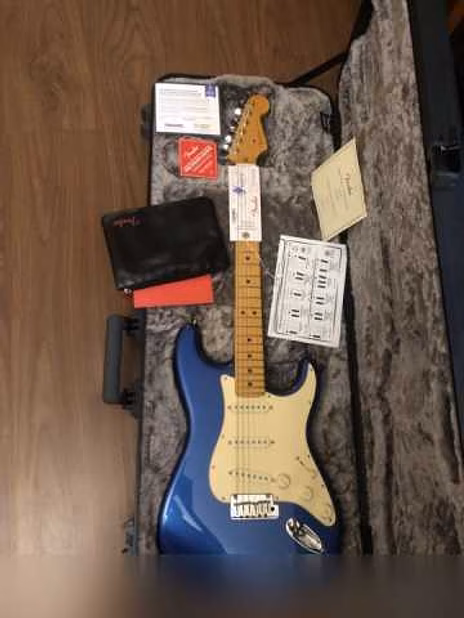 Продам: Fender American Ultra Stratocaster 2024
