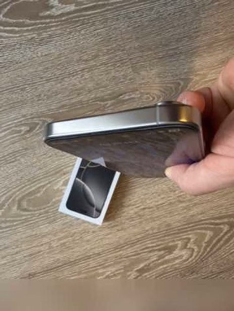 Продам: идеальный iPhone 16 pro max