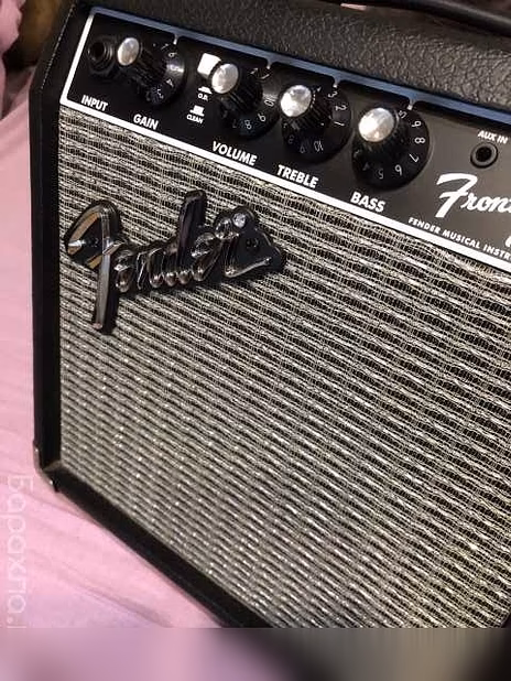 Продам: комбоусилитель FENDER FRONTMAN 10G в Москве
