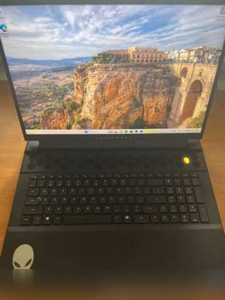 Продам: игровой ноутбук Alienware 18R1
